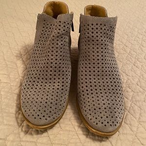 Lucky Brand Size 7M Booties